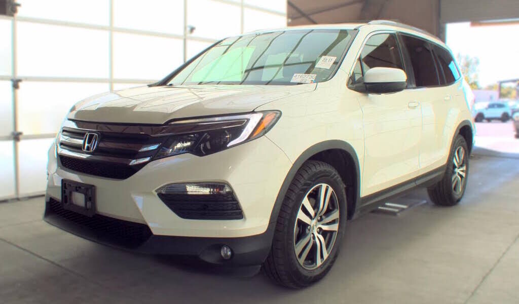 2017 HONDA Pilot