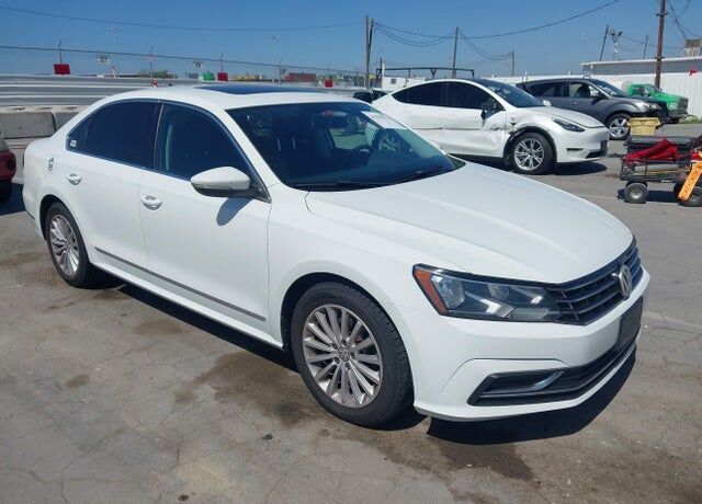 2016 VOLKSWAGEN Passat