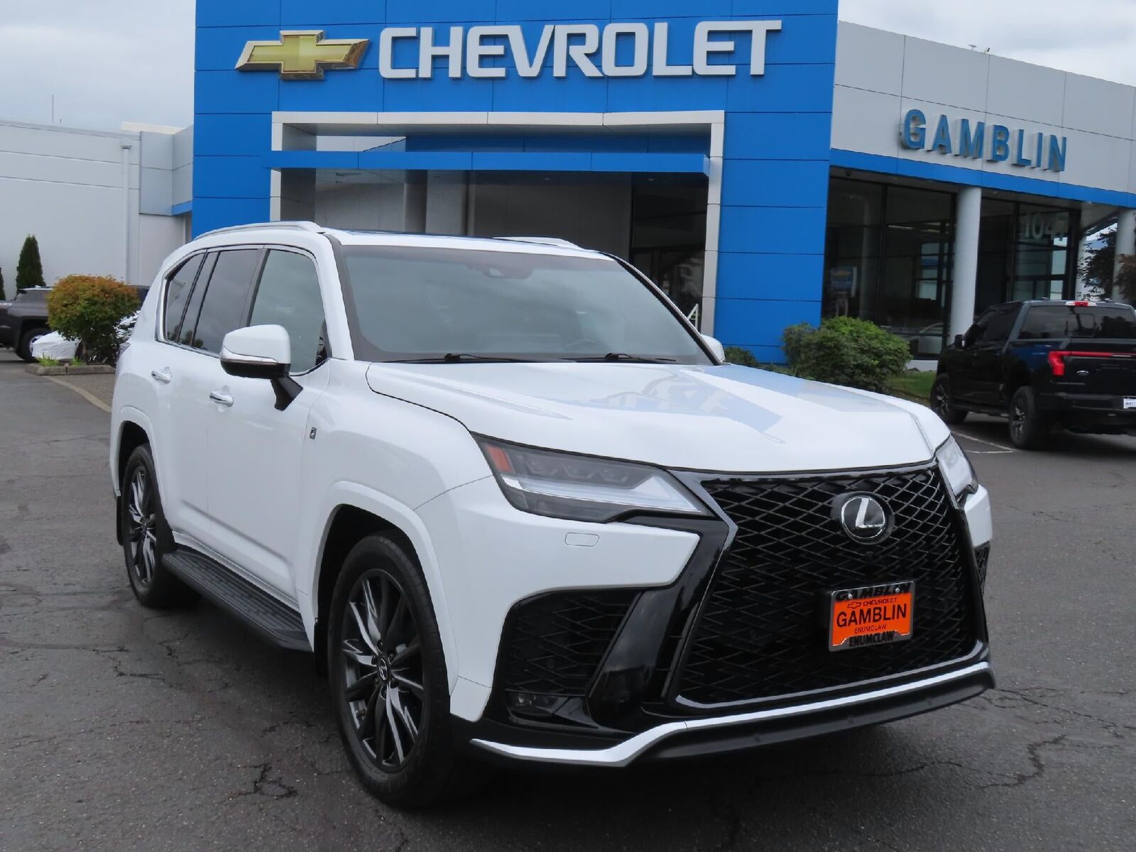 2023 LEXUS LX