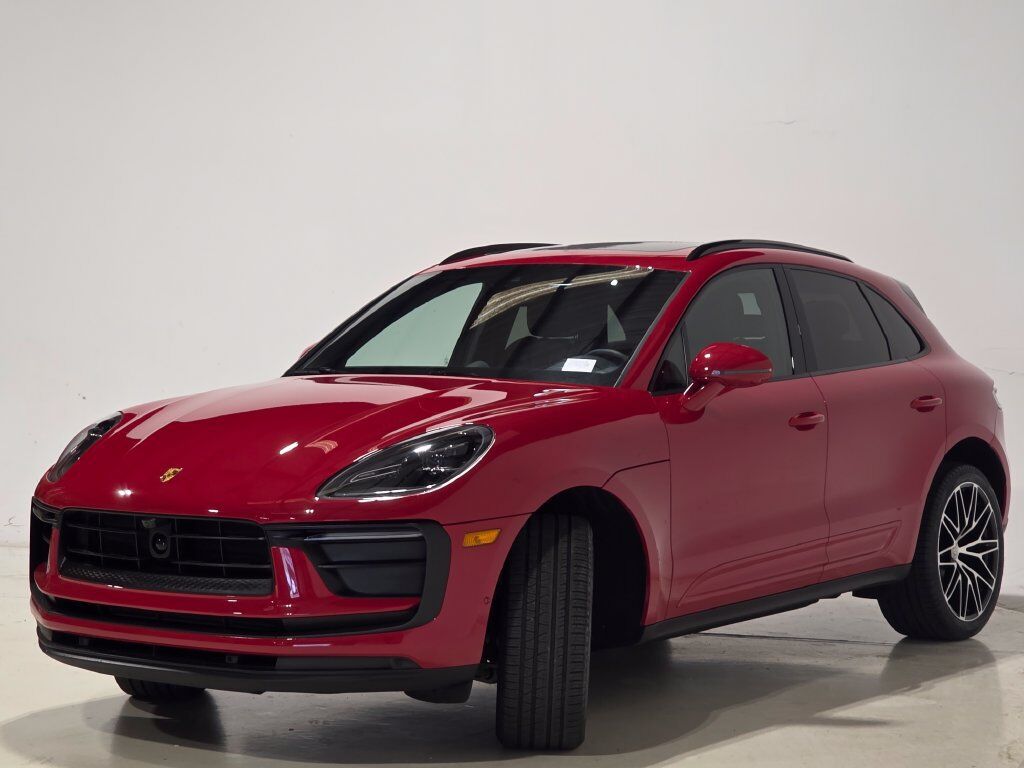 2024 PORSCHE Macan