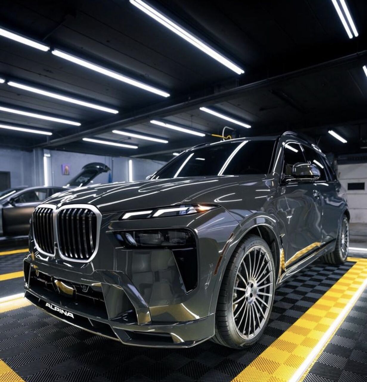 2023 BMW X7