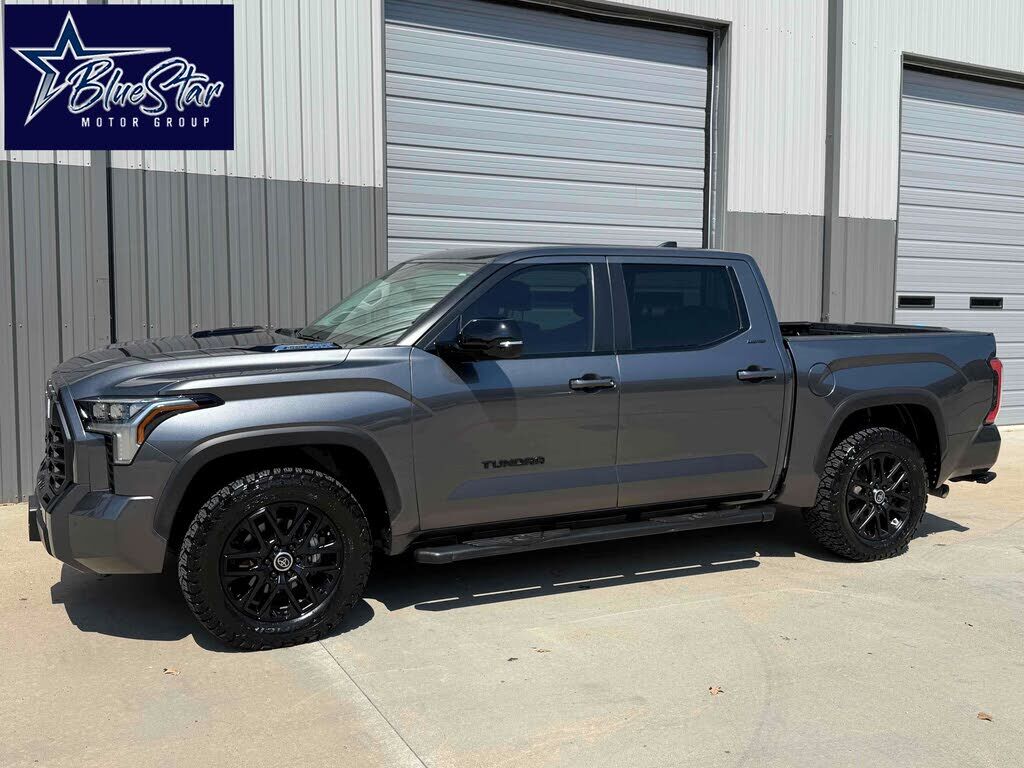 2024 TOYOTA Tundra