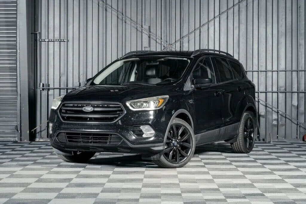 2017 FORD Escape