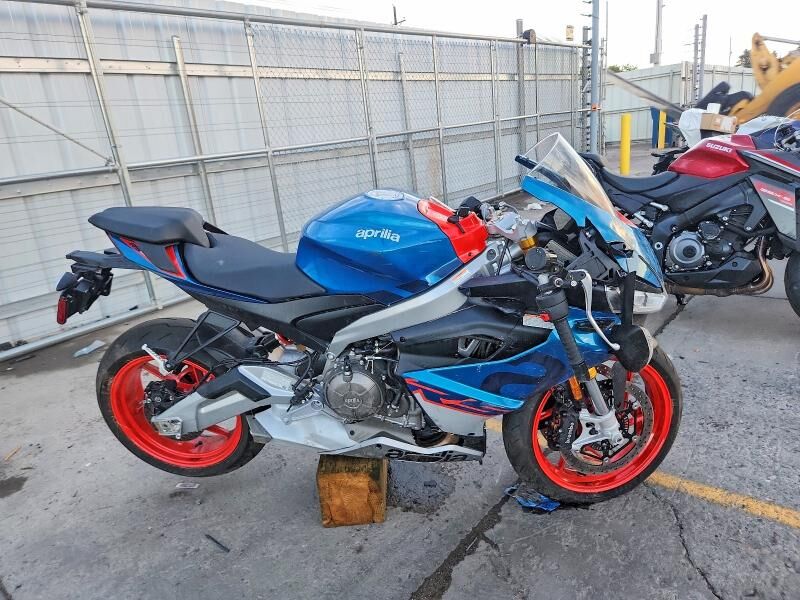 2026 APRILIA RS 660