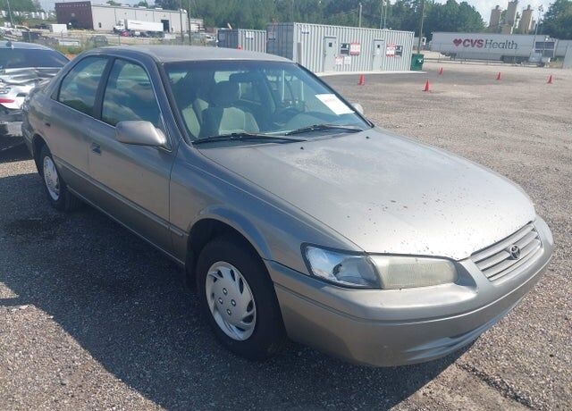 1998 TOYOTA Camry