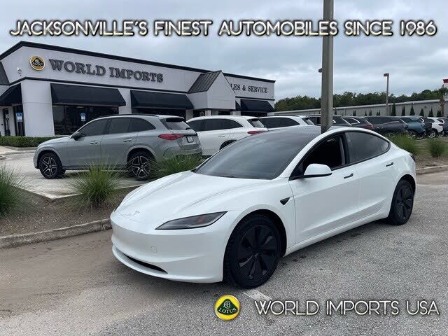 2025 TESLA Model 3
