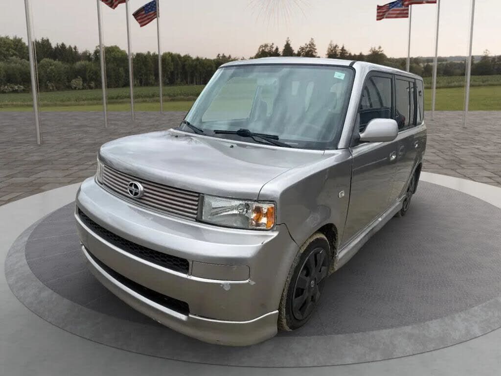 2004 TOYOTA SCION