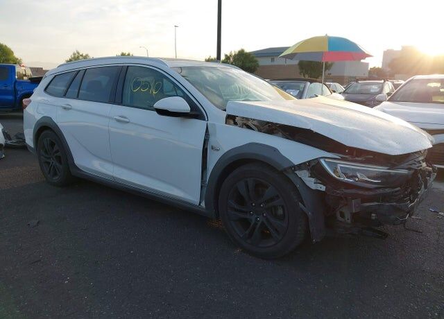 2018 BUICK Regal TourX