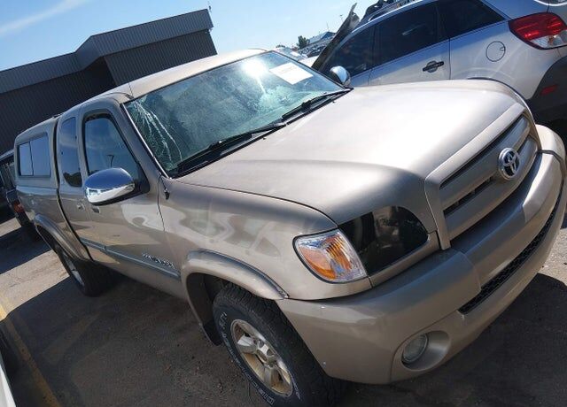 2005 TOYOTA Tundra