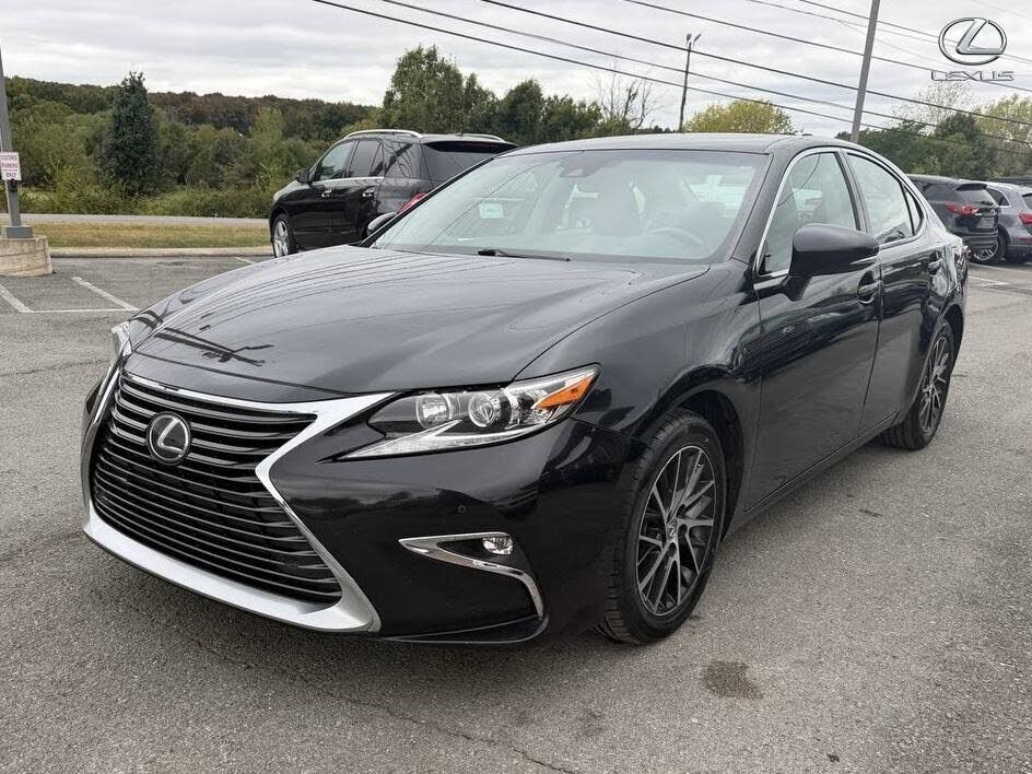 2017 LEXUS ES