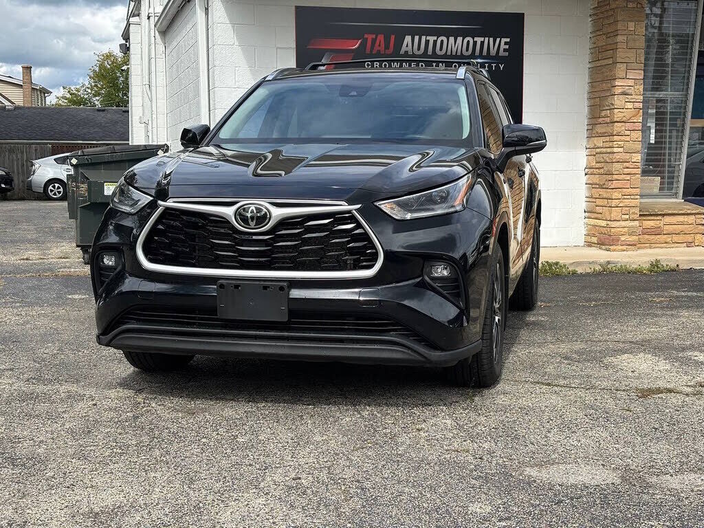 2021 TOYOTA Highlander