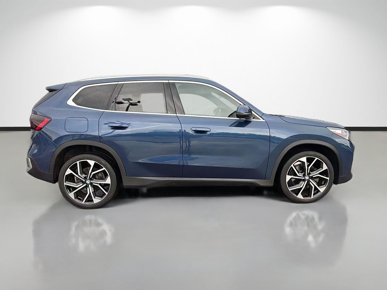2023 BMW X1
