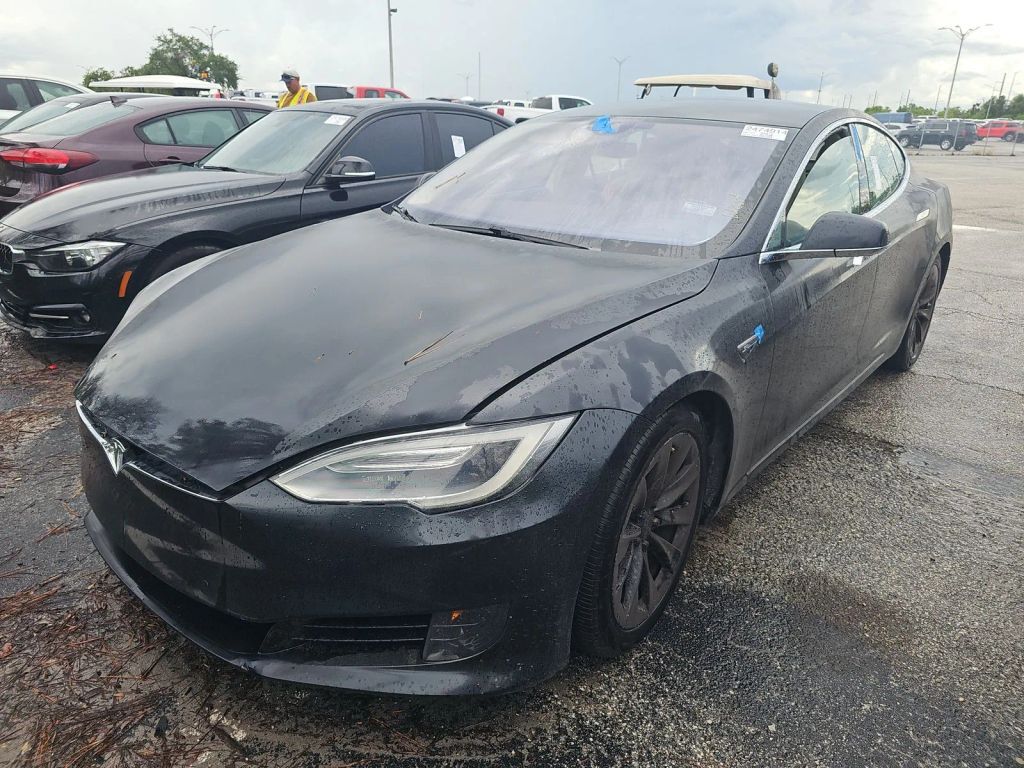 2016 TESLA Model S