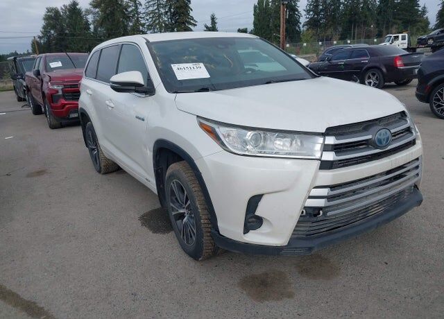 2017 TOYOTA Highlander