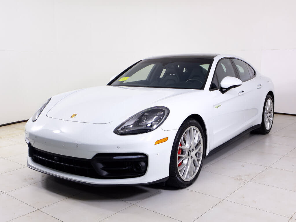 2023 PORSCHE Panamera