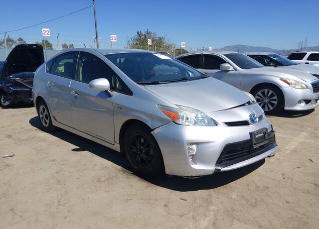 2015 TOYOTA PRIUS