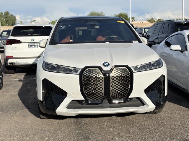 2023 BMW iX