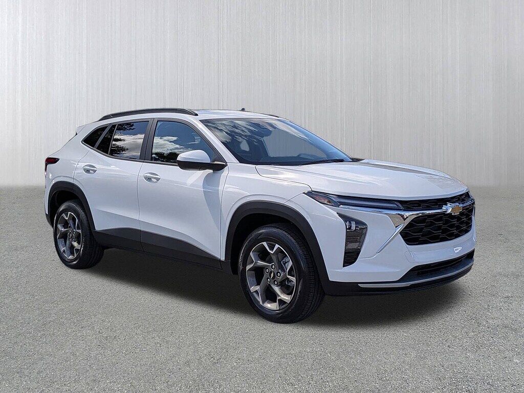 2026 CHEVROLET Trax