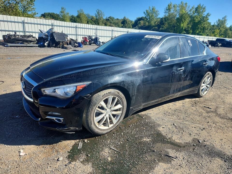 2016 INFINITI Q50