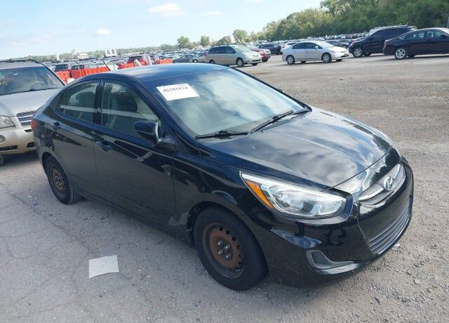 2016 HYUNDAI Accent