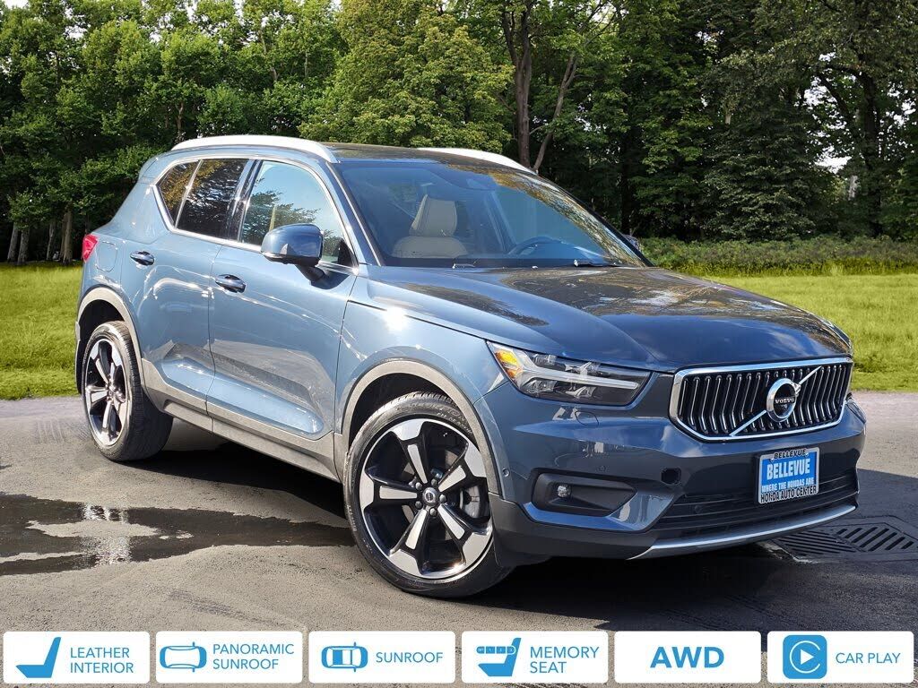 2019 VOLVO XC40