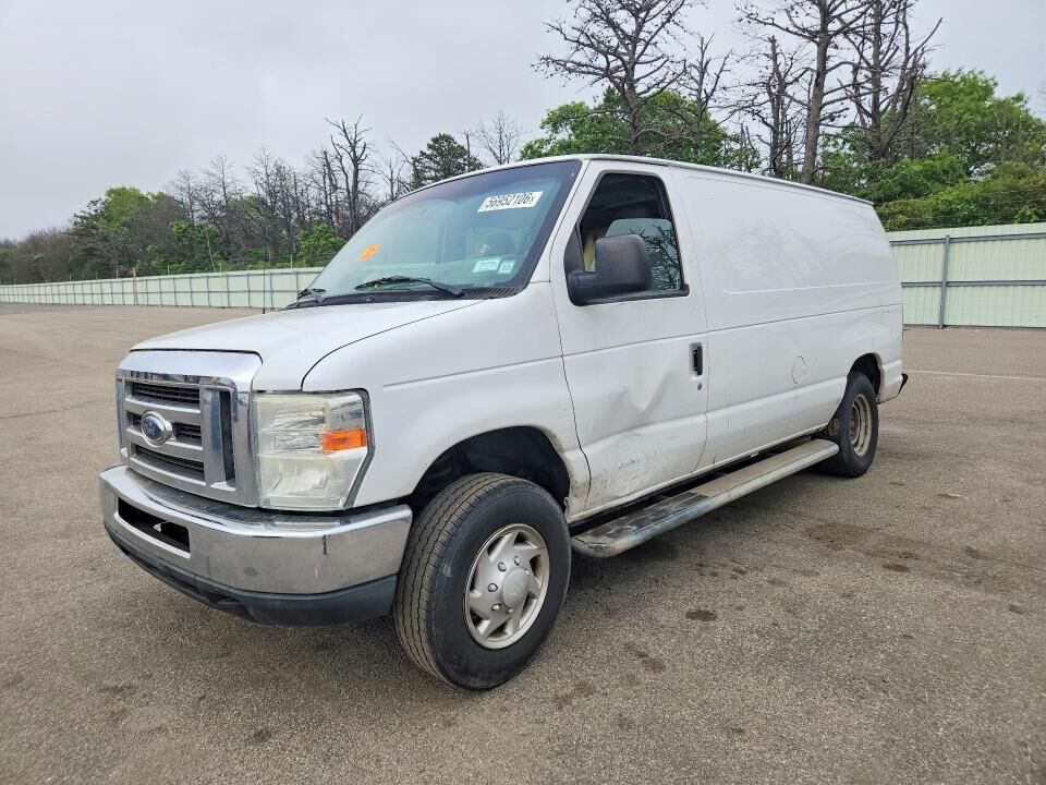 2013 FORD E-250