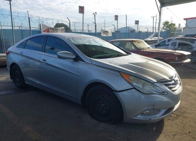 2013 HYUNDAI Sonata