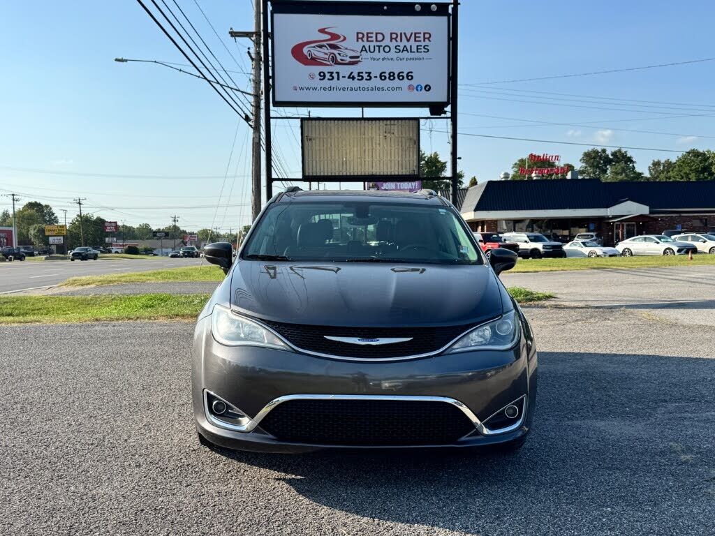 2019 CHRYSLER Pacifica