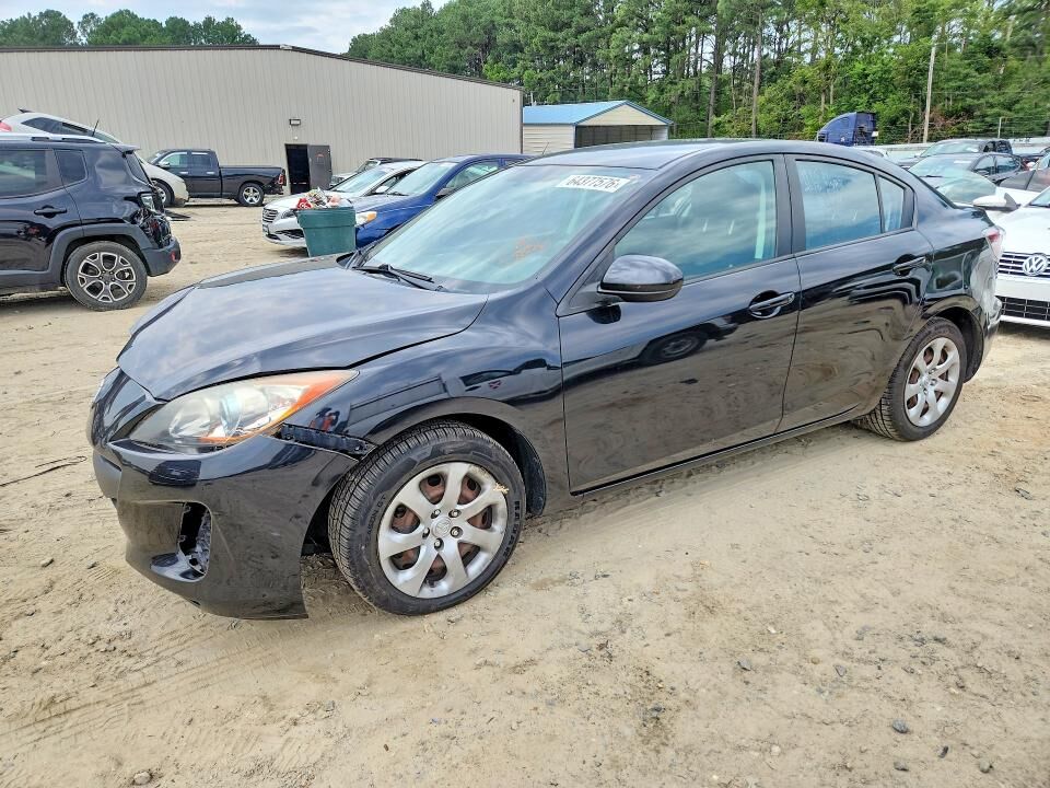 2013 MAZDA Mazda3