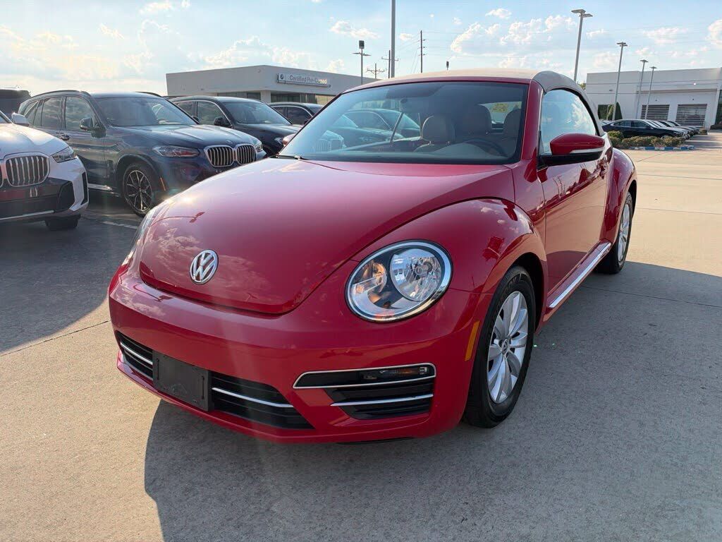 2019 VOLKSWAGEN Beetle