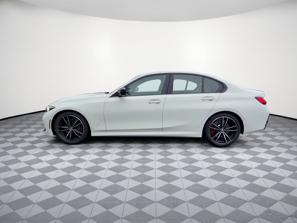 2024 BMW 330i