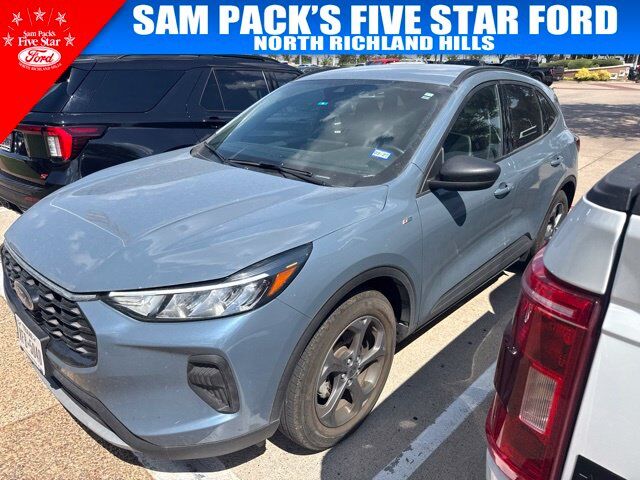 2025 FORD Escape