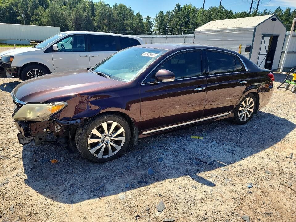 2012 TOYOTA Avalon