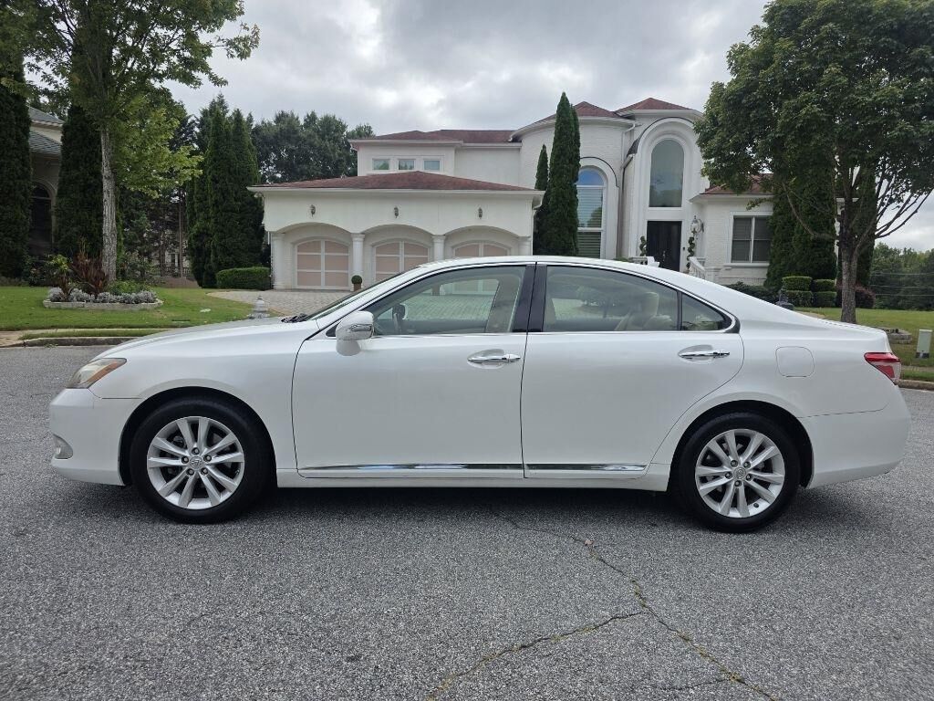 2011 LEXUS ES