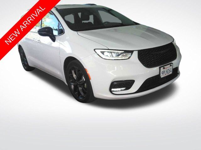 2025 CHRYSLER Pacifica