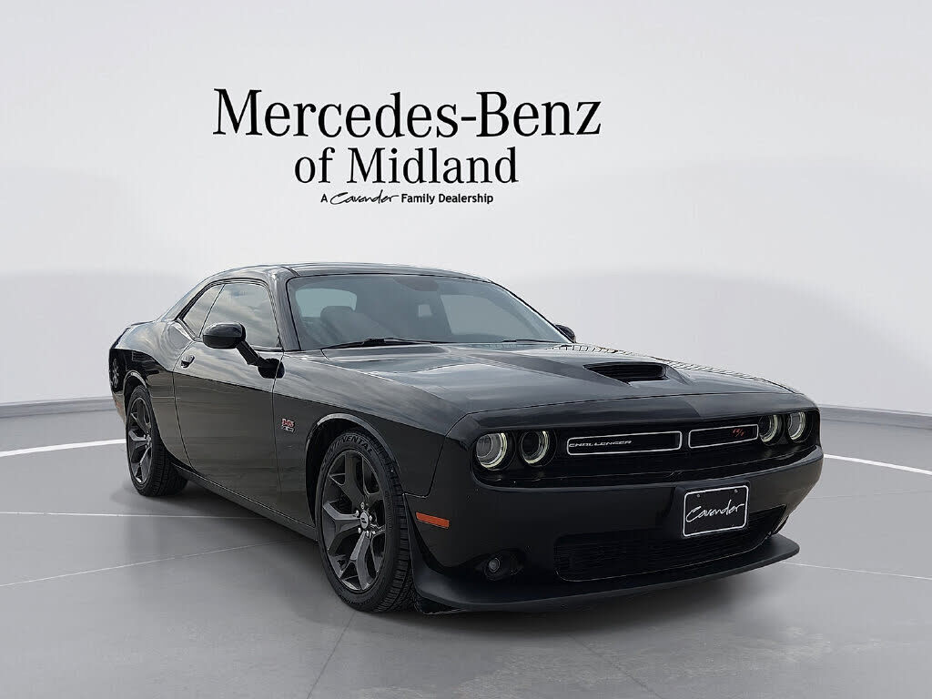 2019 DODGE Challenger