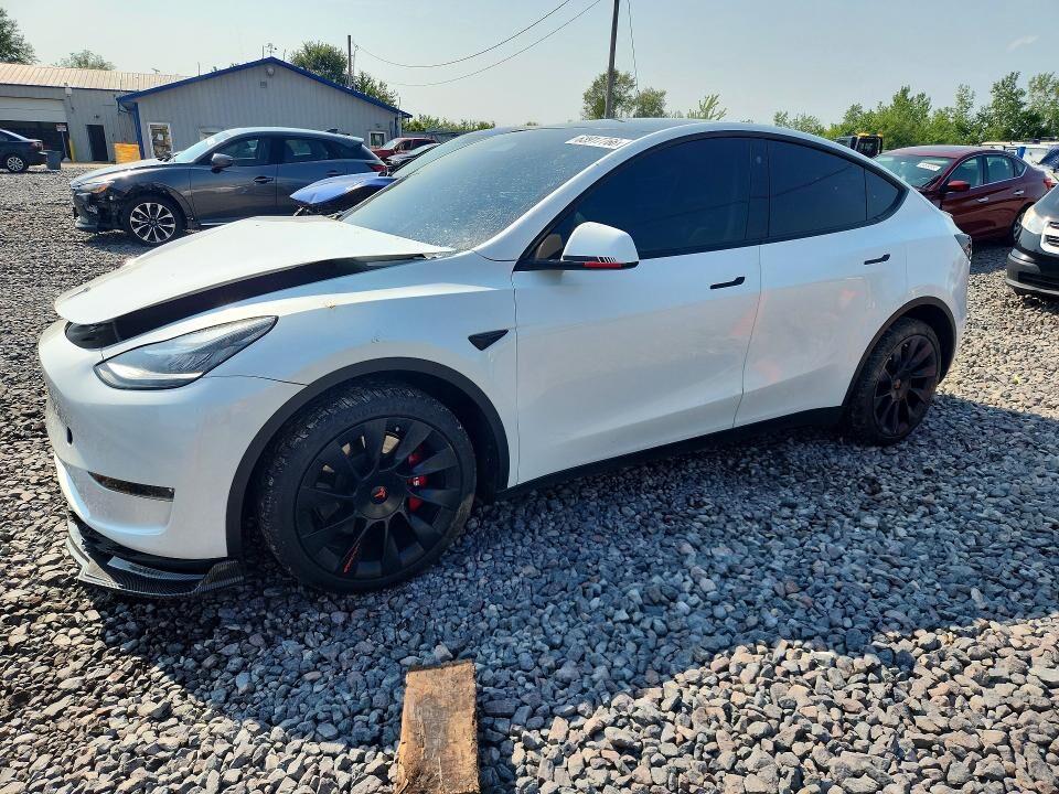 2023 TESLA Model Y