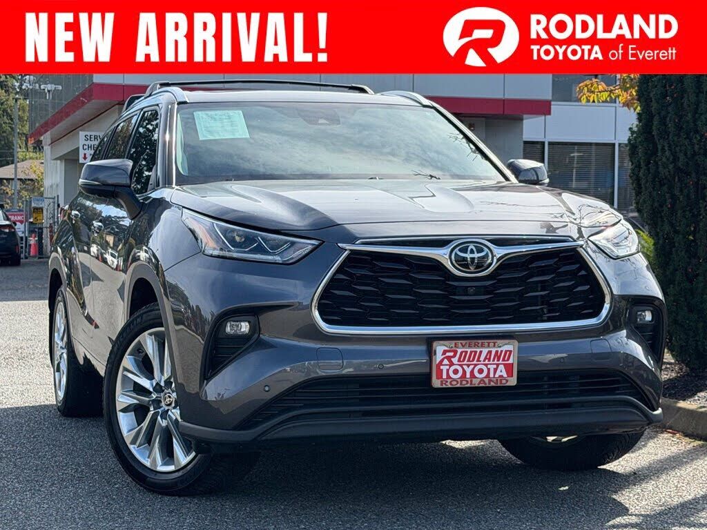 2021 TOYOTA Highlander