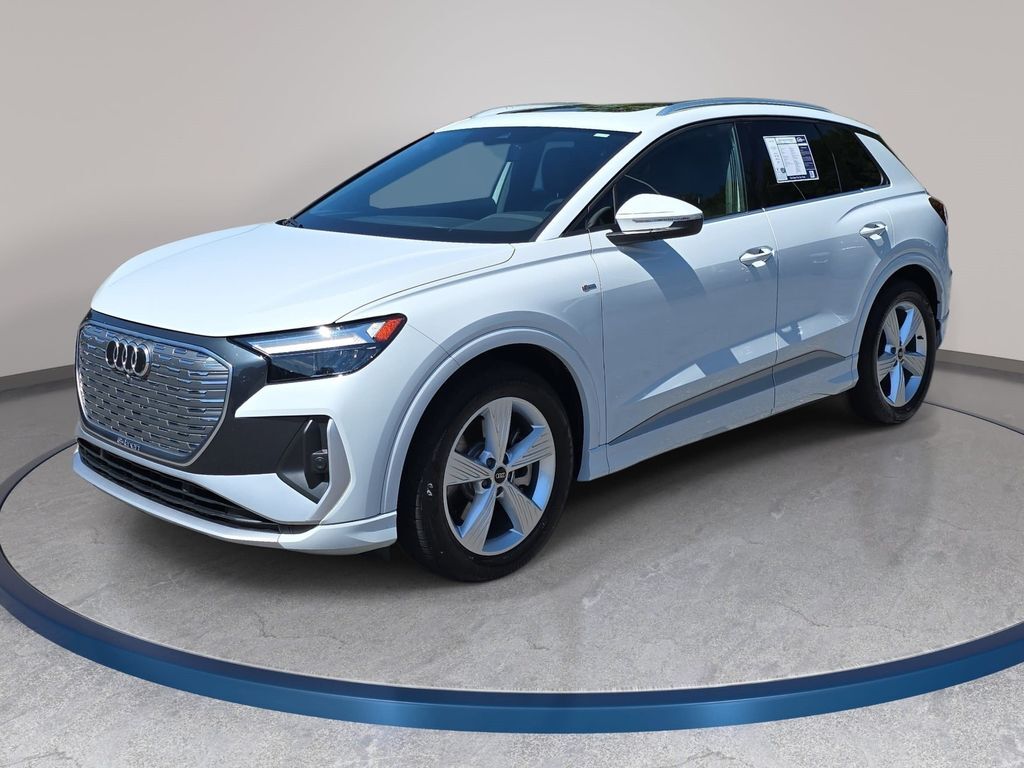 2024 AUDI Q4
