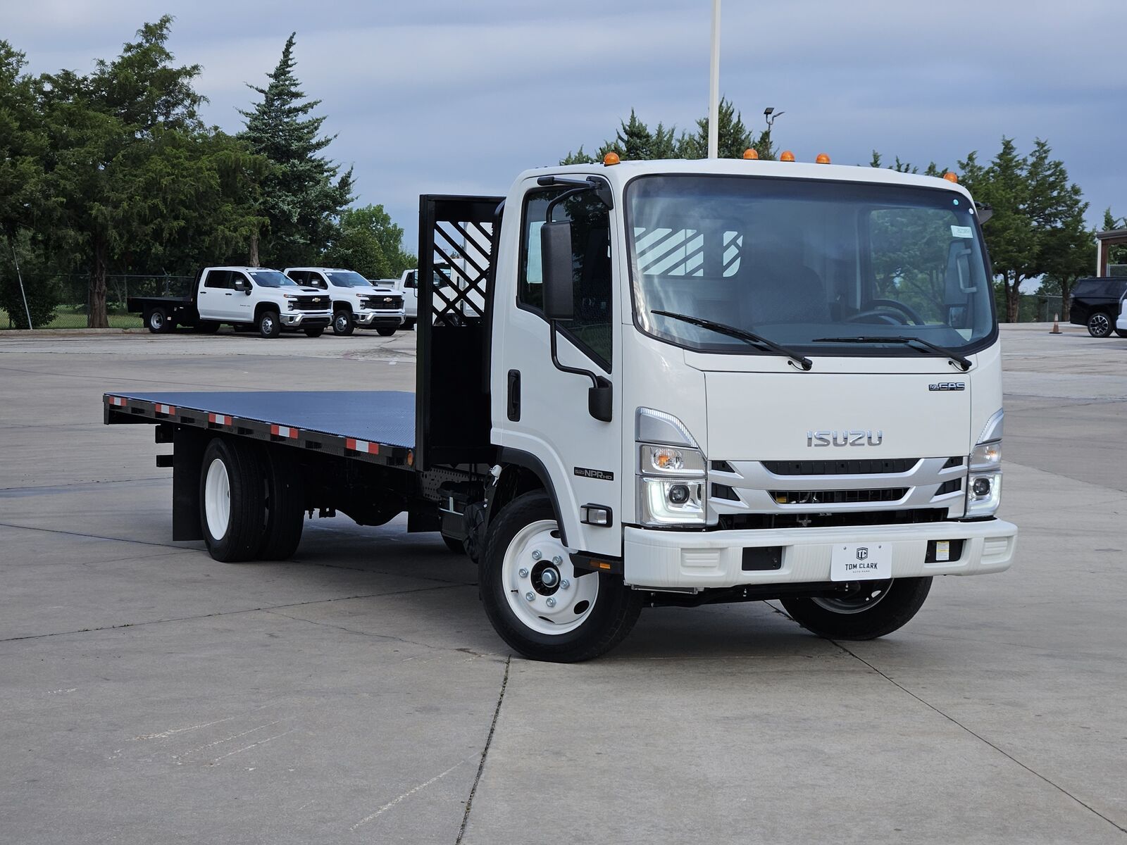 2026 ISUZU NPR/NPR-HD
