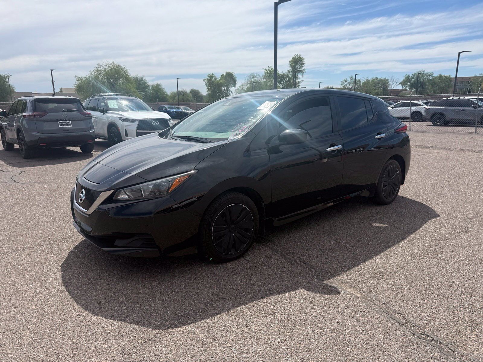 2022 NISSAN Leaf