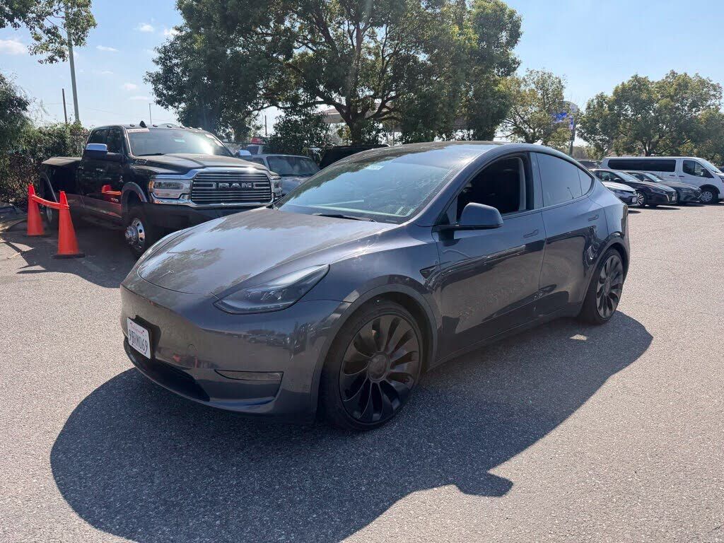 2022 TESLA Model Y