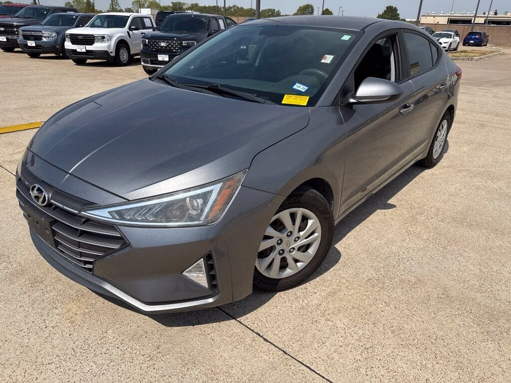 2019 HYUNDAI Elantra
