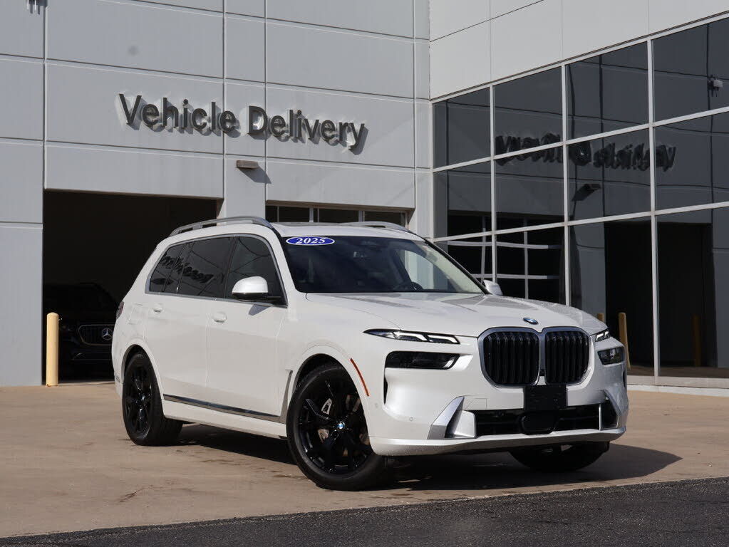 2025 BMW X7