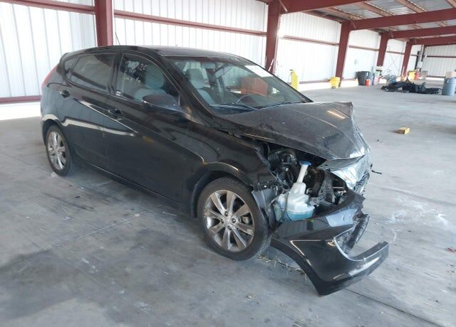 2012 HYUNDAI Accent