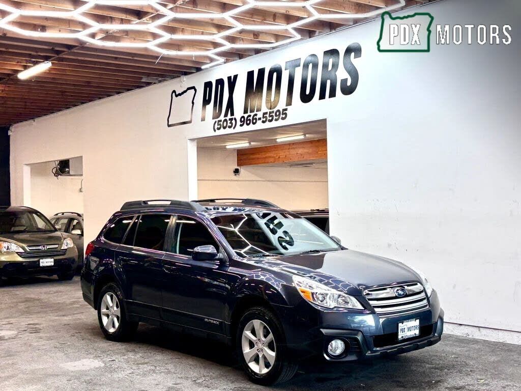 2013 SUBARU Outback