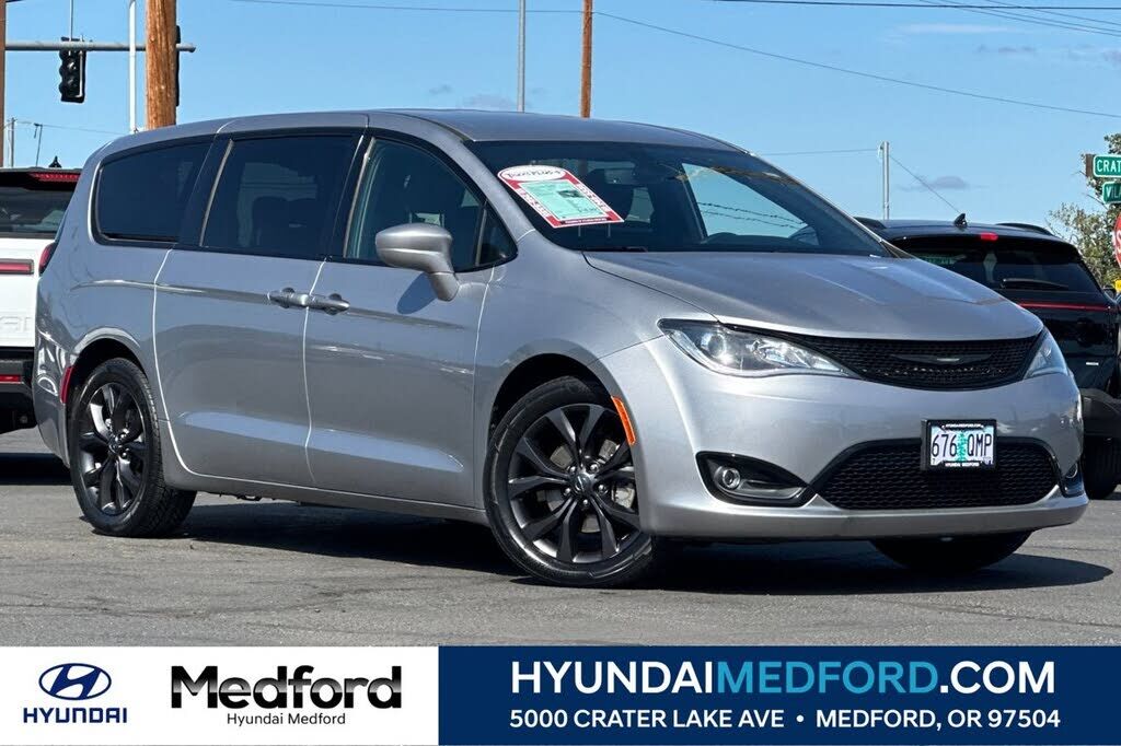2020 CHRYSLER Pacifica