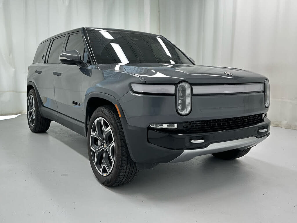 2024 RIVIAN R1S