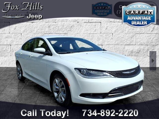 2016 CHRYSLER 200