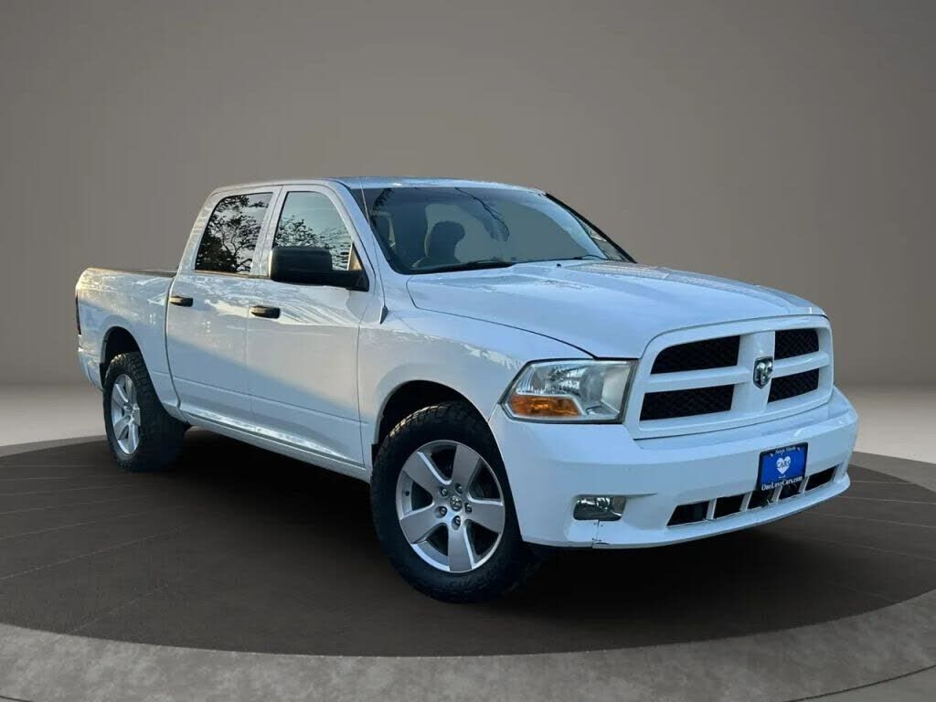 2012 DODGE Ram